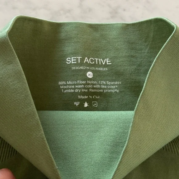 set active green ribbed sports bra & matching leggings - Picture 6 of 11